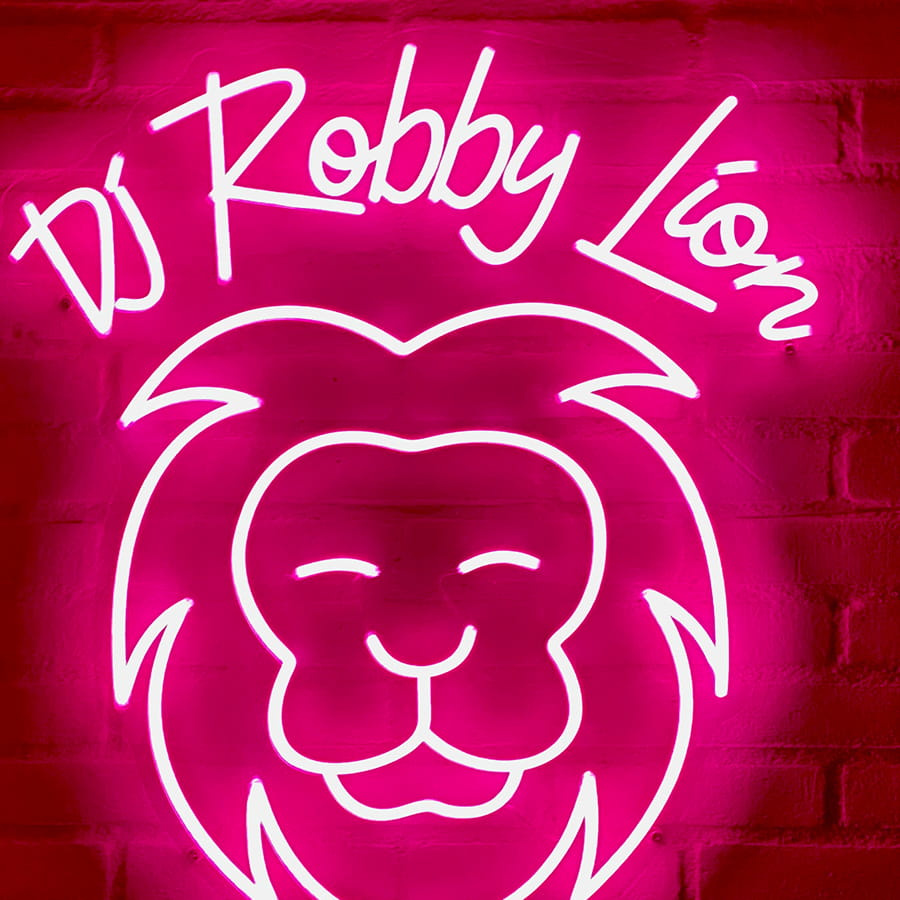 Robby Lion